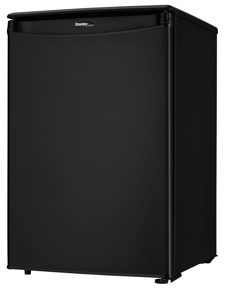 Danby 2.6 cu. ft. Compact Fridge in Black DAR026A1BDD Danby Canada