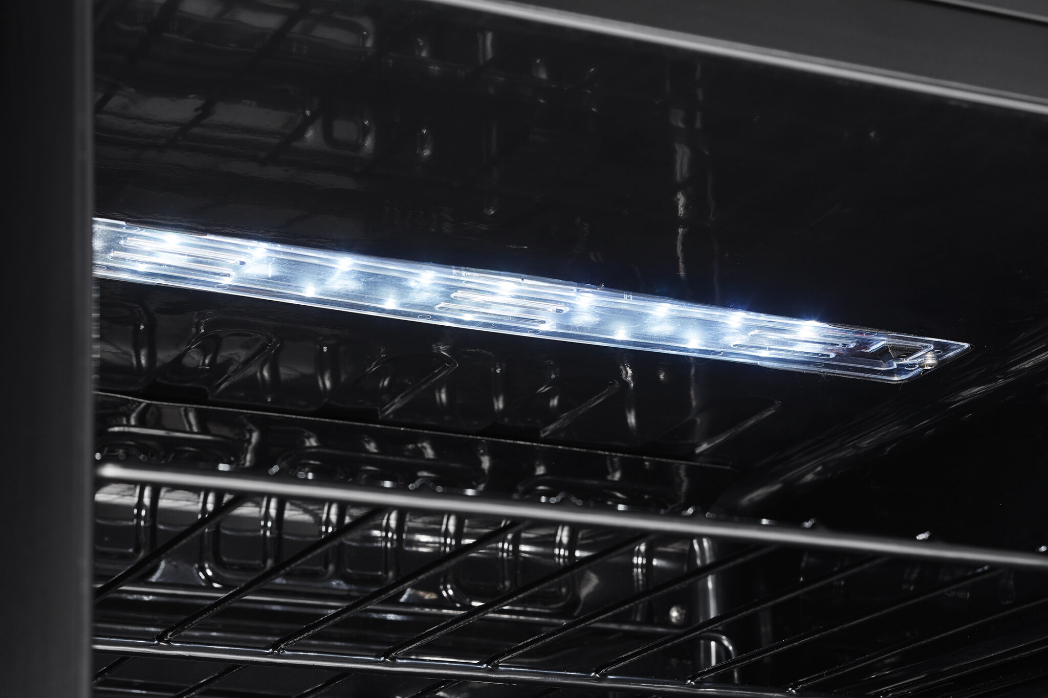 Danby 16 Bottle FreeStanding Wine Cooler in Black DWC018A1BDB