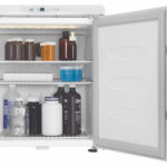 DH016A1W_Front_Propped_Handle