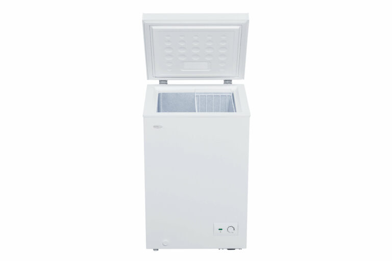 Danby 3.5 cu. ft. Chest Freezer in White DCF035B1WM Danby Canada
