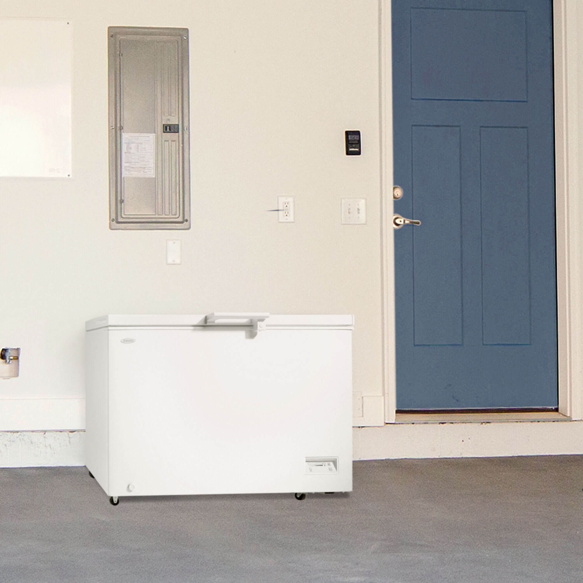 Danby 11 cu.ft Chest Freezer DCFM110B1WDB Danby Canada