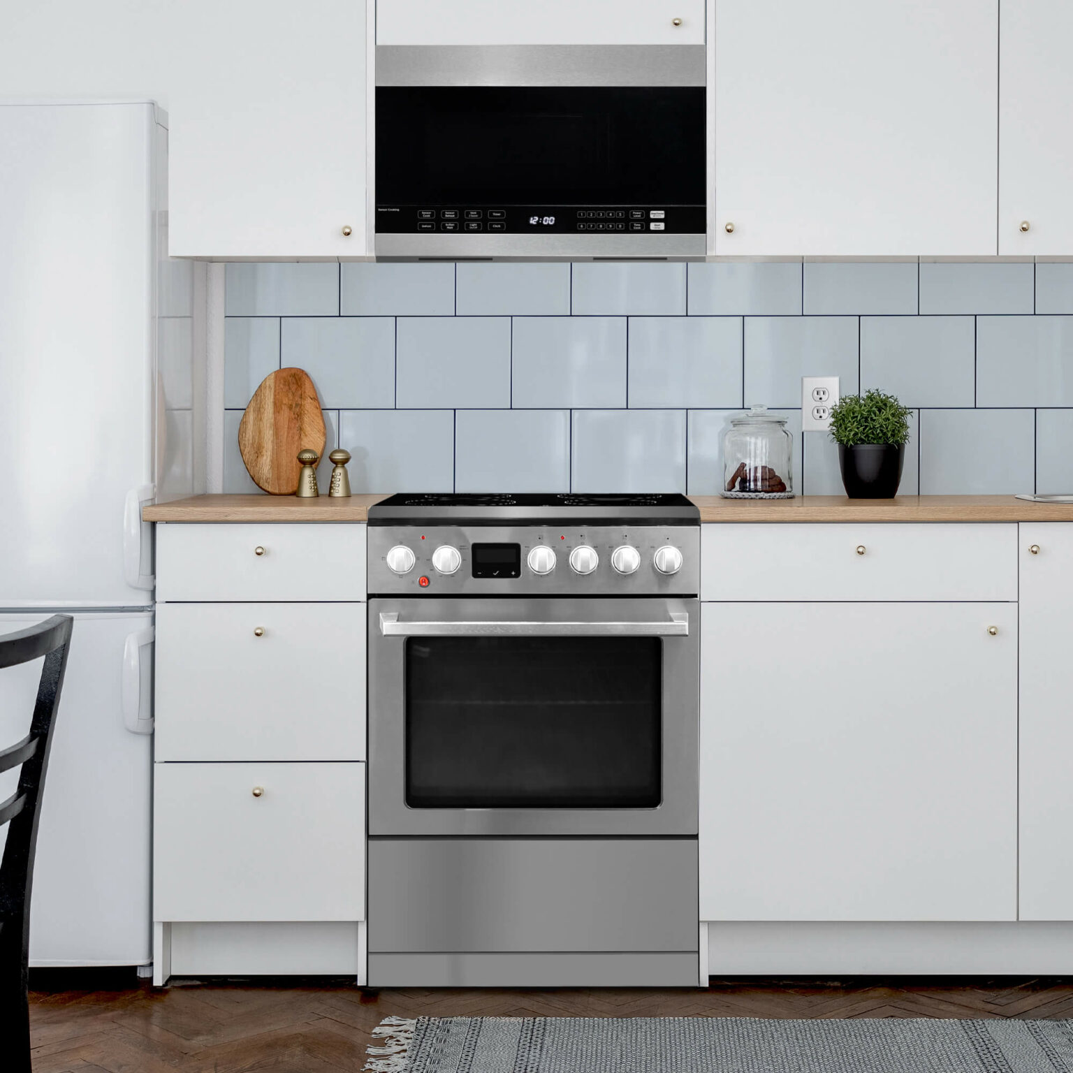 Danby 24in TruAirFry Smooth top Slidein Electric Range in Stainless