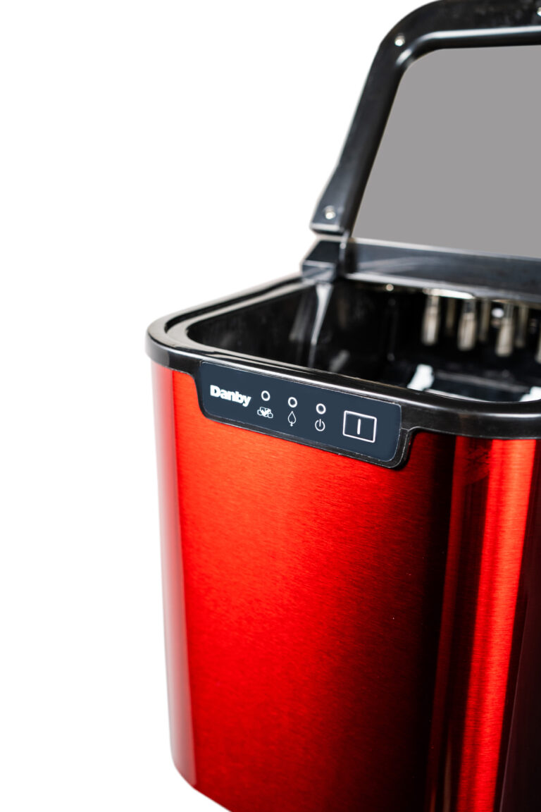Danby 25 lbs. Countertop Ice Maker in Red DIM2500RDB Danby Canada