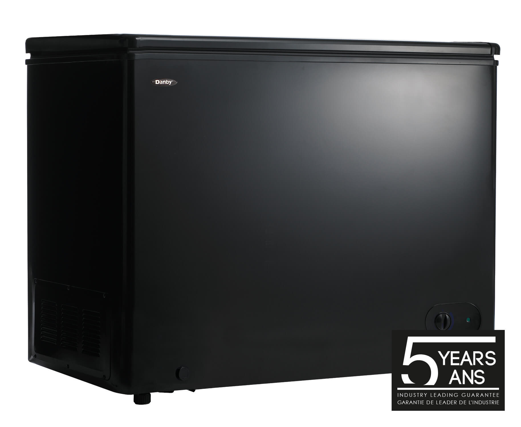 Danby 7.2 cu. ft. Chest Freezer in Black DCF072A3BDB Danby Canada