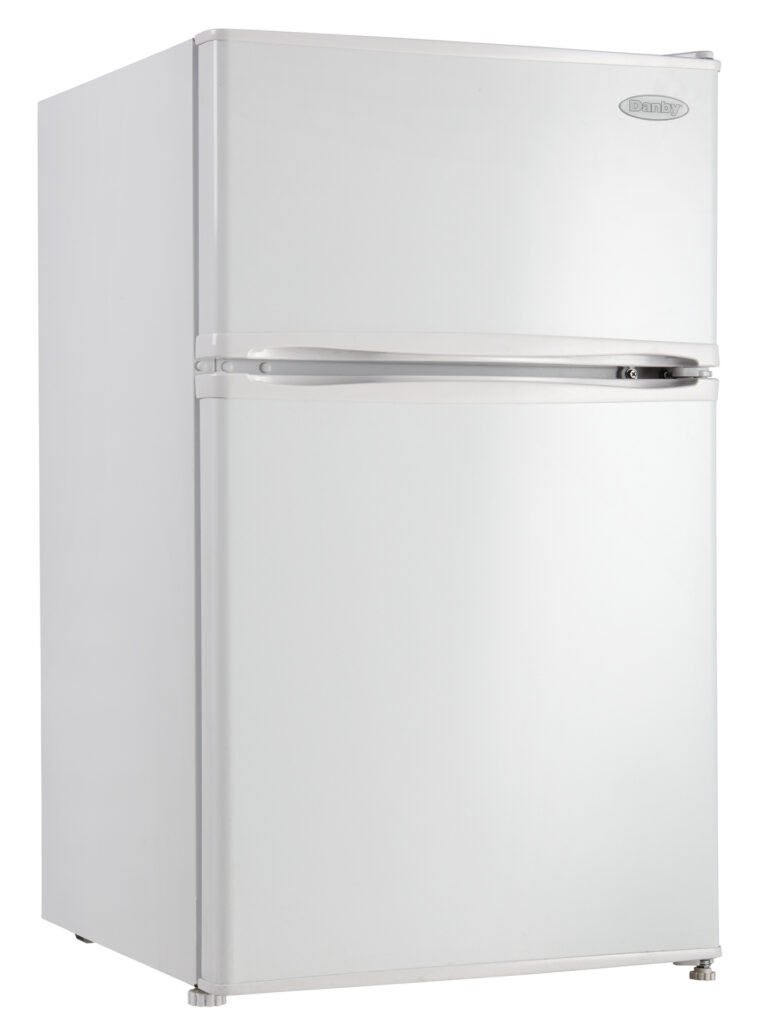 DCR032C3WDB-Featured