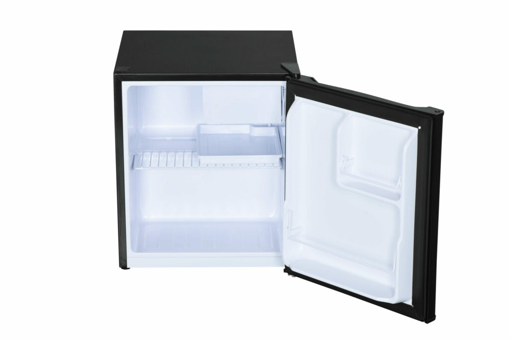 DCR017B1BM_openempty-scaled