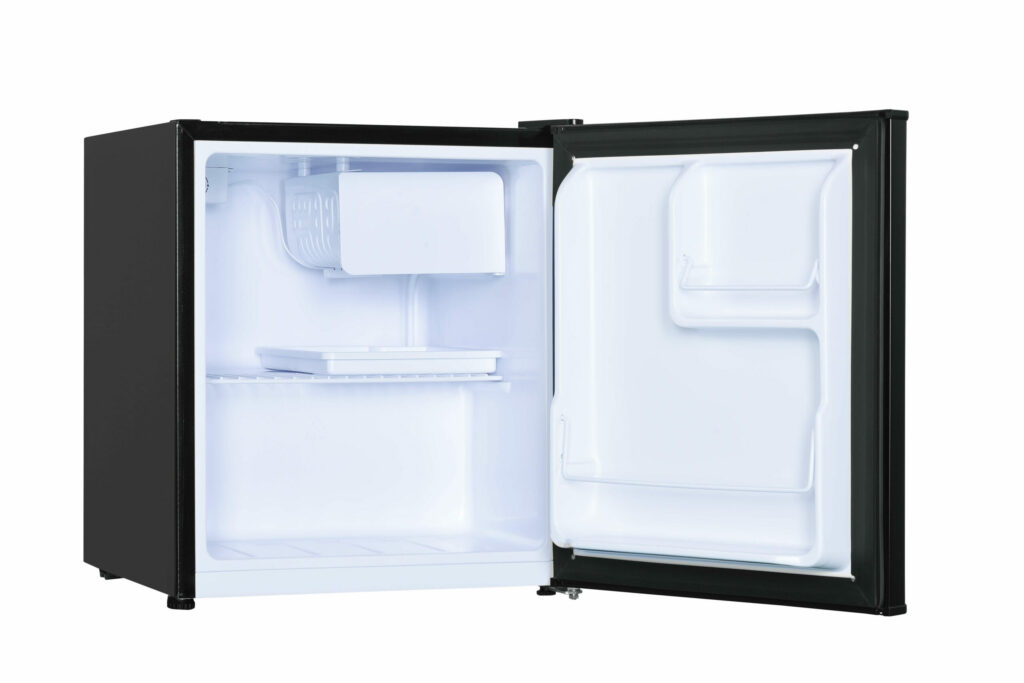 DCR017B1BM_openright-scaled