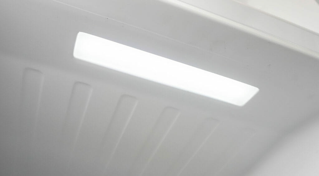 DFF101E1WDB_Detail_Light.jpg