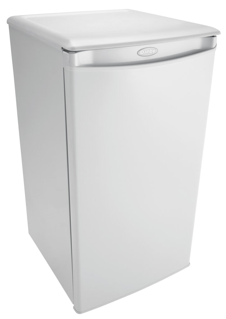 DCR032A2WDB_HighAngle_Right