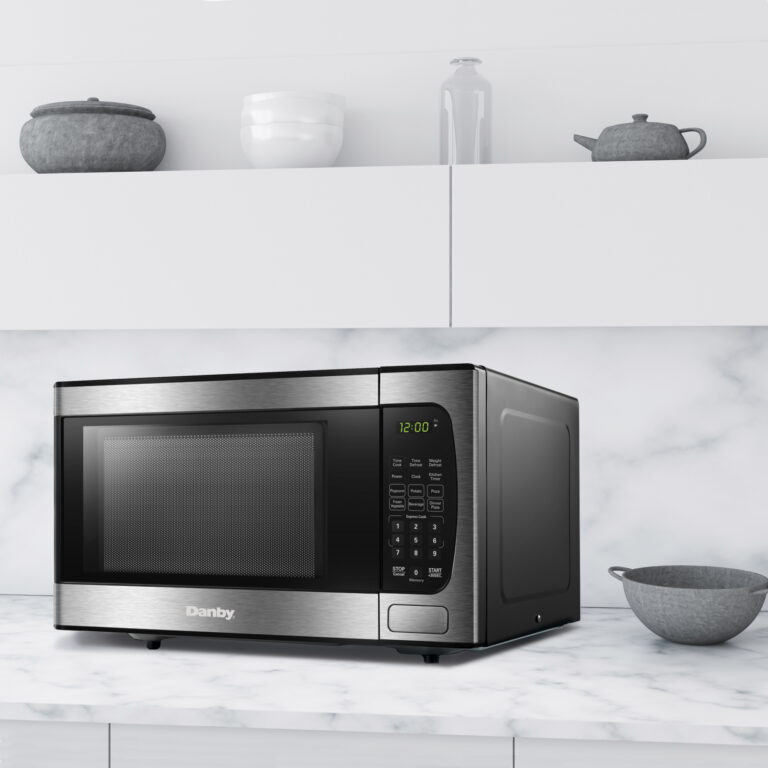 Danby 0.9 cu ft. Stainless Steel Microwave with Convenience Cooking