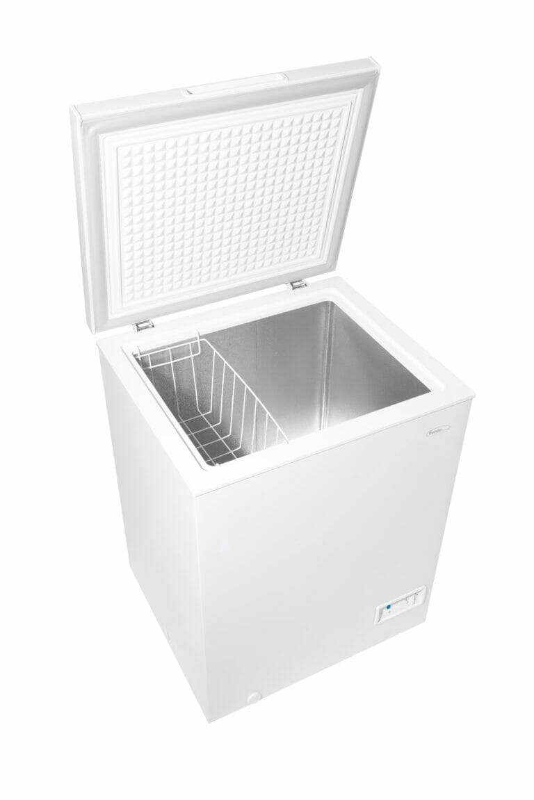 Danby 5.0 cu. ft. Square Model Chest Freezer DOE in White DCF050A6WM