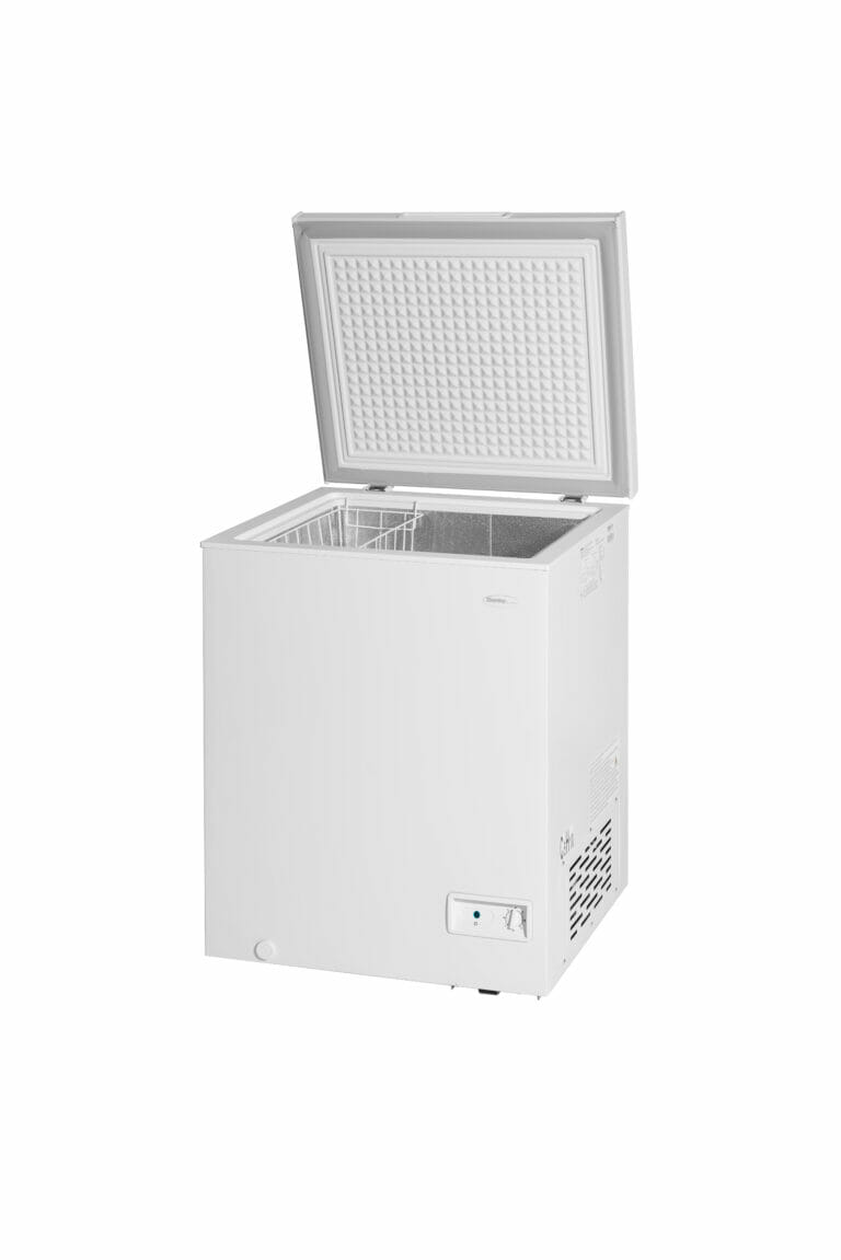 Danby 5.0 cu. ft. Square Model Chest Freezer DOE in White DCF050A6WM