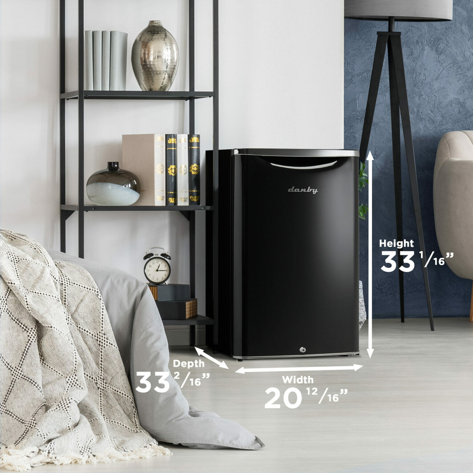 Danby 4.4 cu. ft. Retro Compact Fridge in Midnight Black DAR044A6MDB6 Danby USA