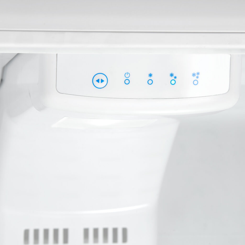 Danby 10.1 cu. ft. Apartment Size Top Mount Fridge in