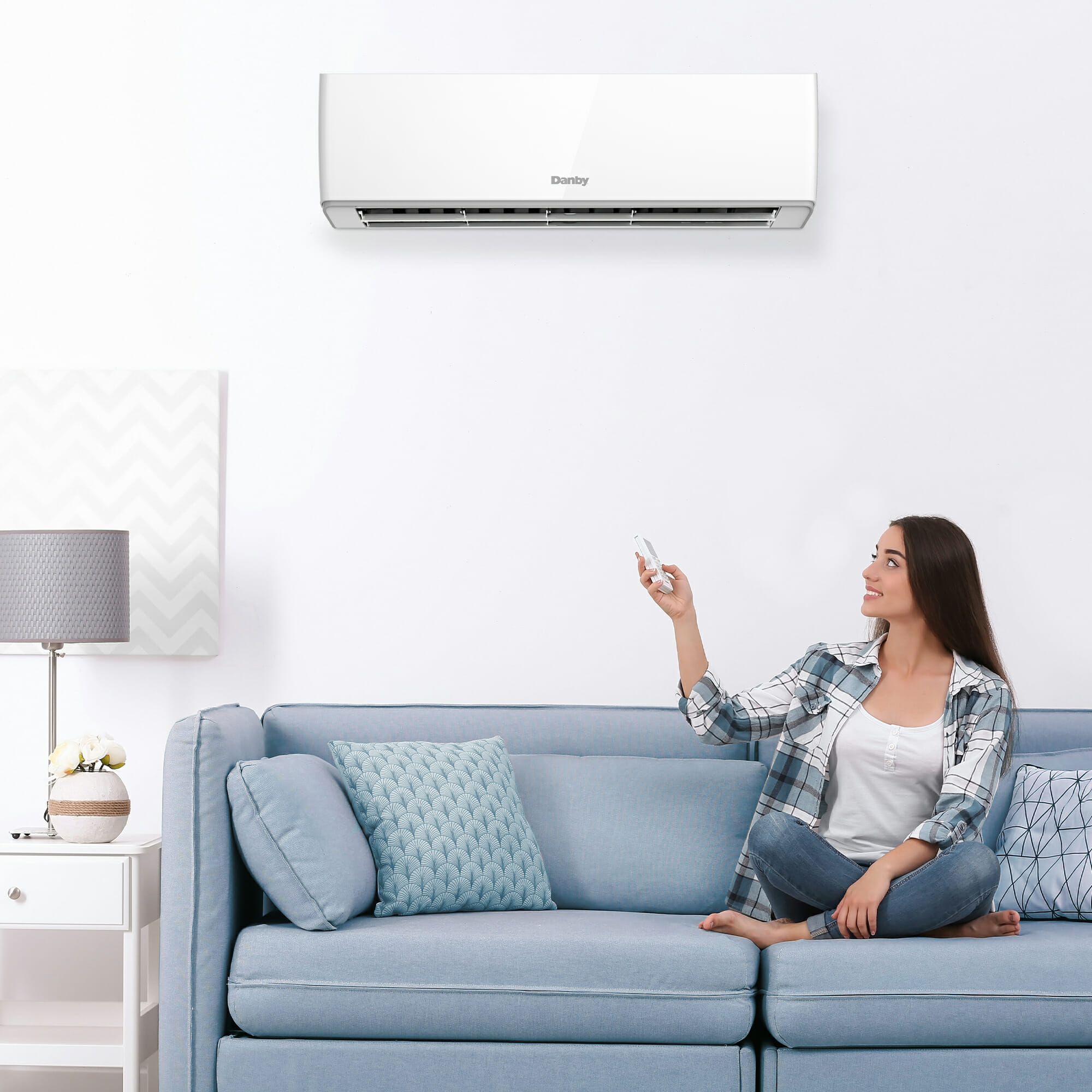 Danby 22000 BTU Mini-Split AC with Heat Pump in White - Image 4