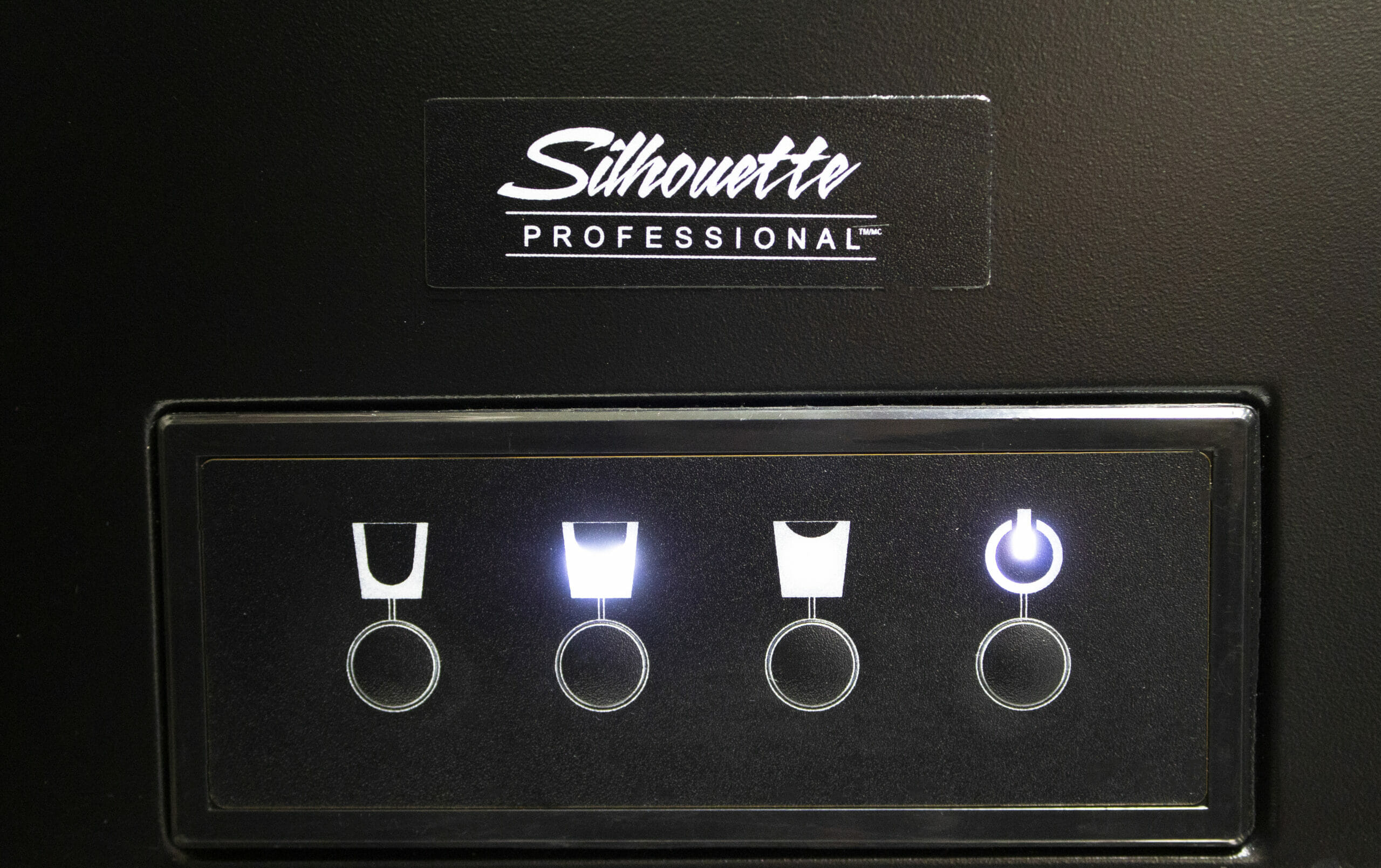 Silhouette 15" Wide Built-in Ice Maker in Stainless Steel - Image 7