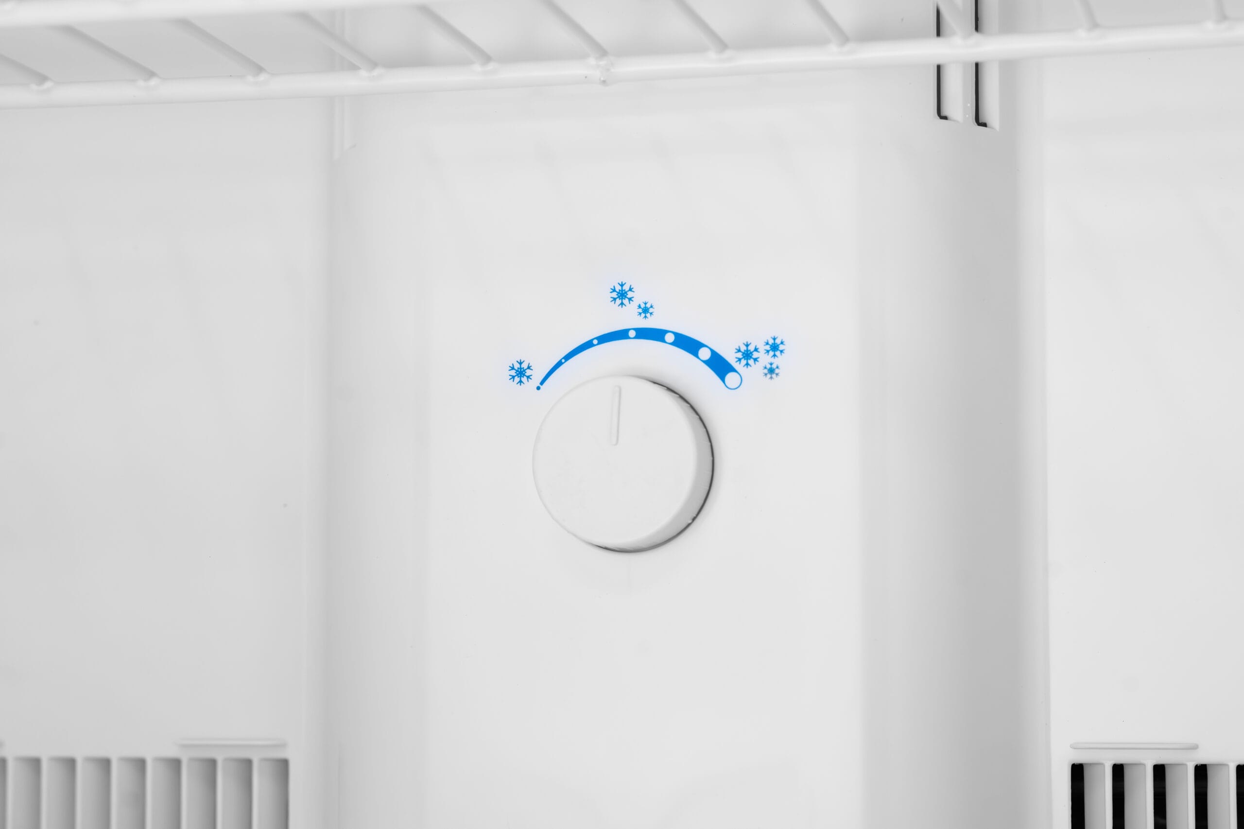 MicroFridge 10.1 cu. ft. Combination Unit in Black - Image 8