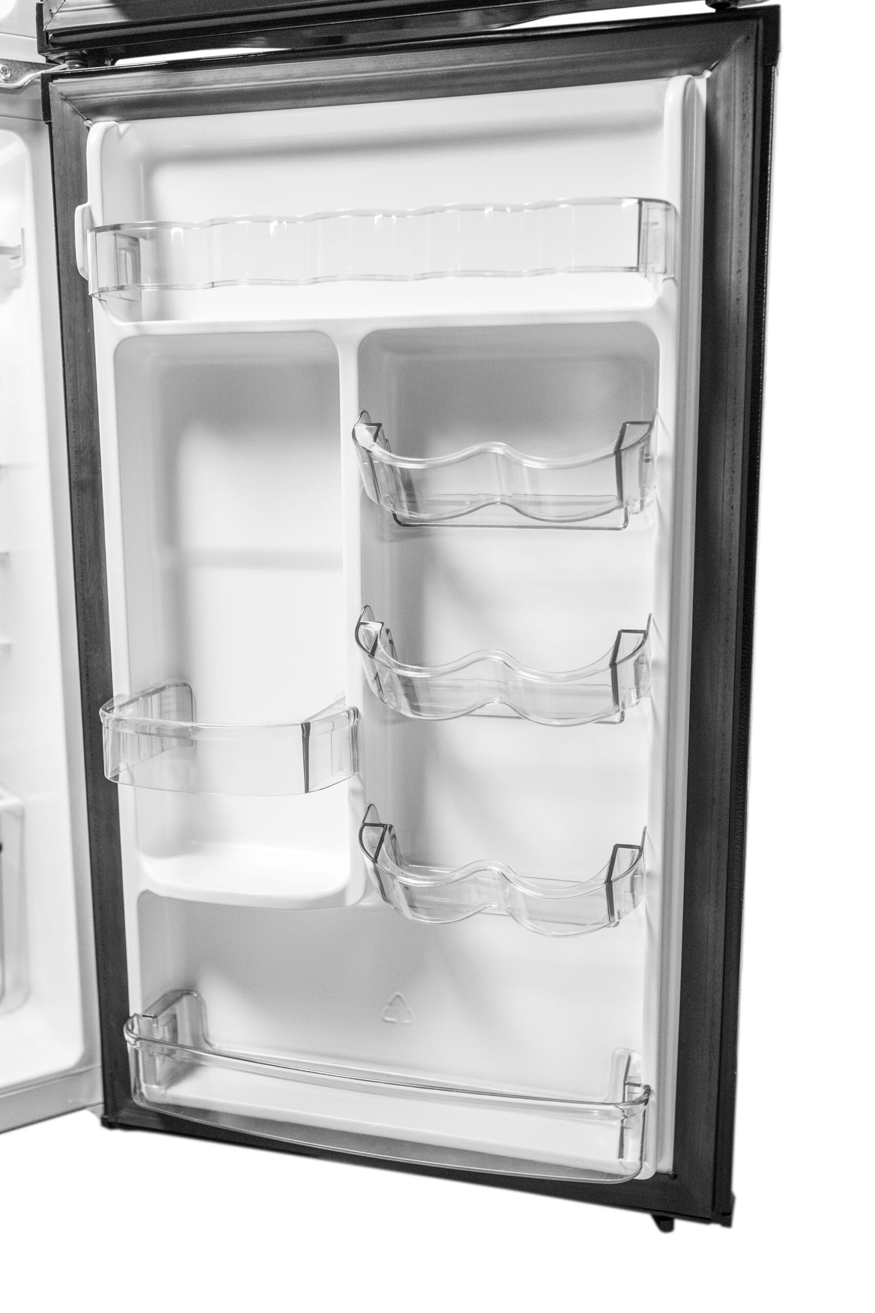 MicroFridge 4.5 cu. ft. Combination Unit in Black - Image 4