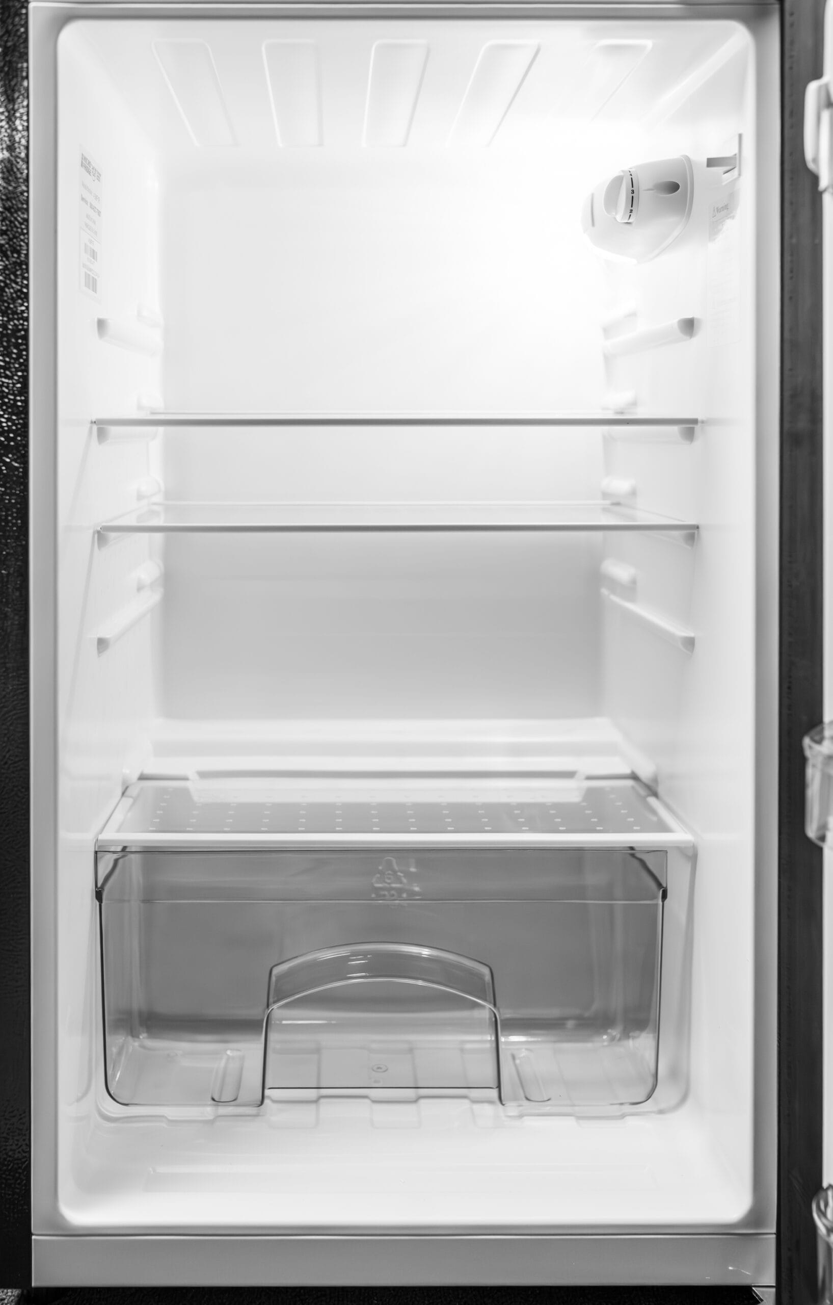 MicroFridge 4.5 cu. ft. Combination Unit in Black - Image 6