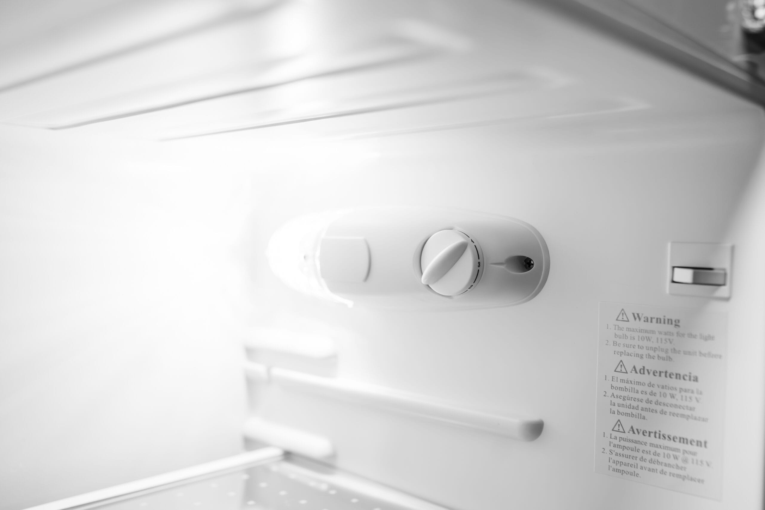 MicroFridge 4.5 cu. ft. Combination Unit in Black - Image 8