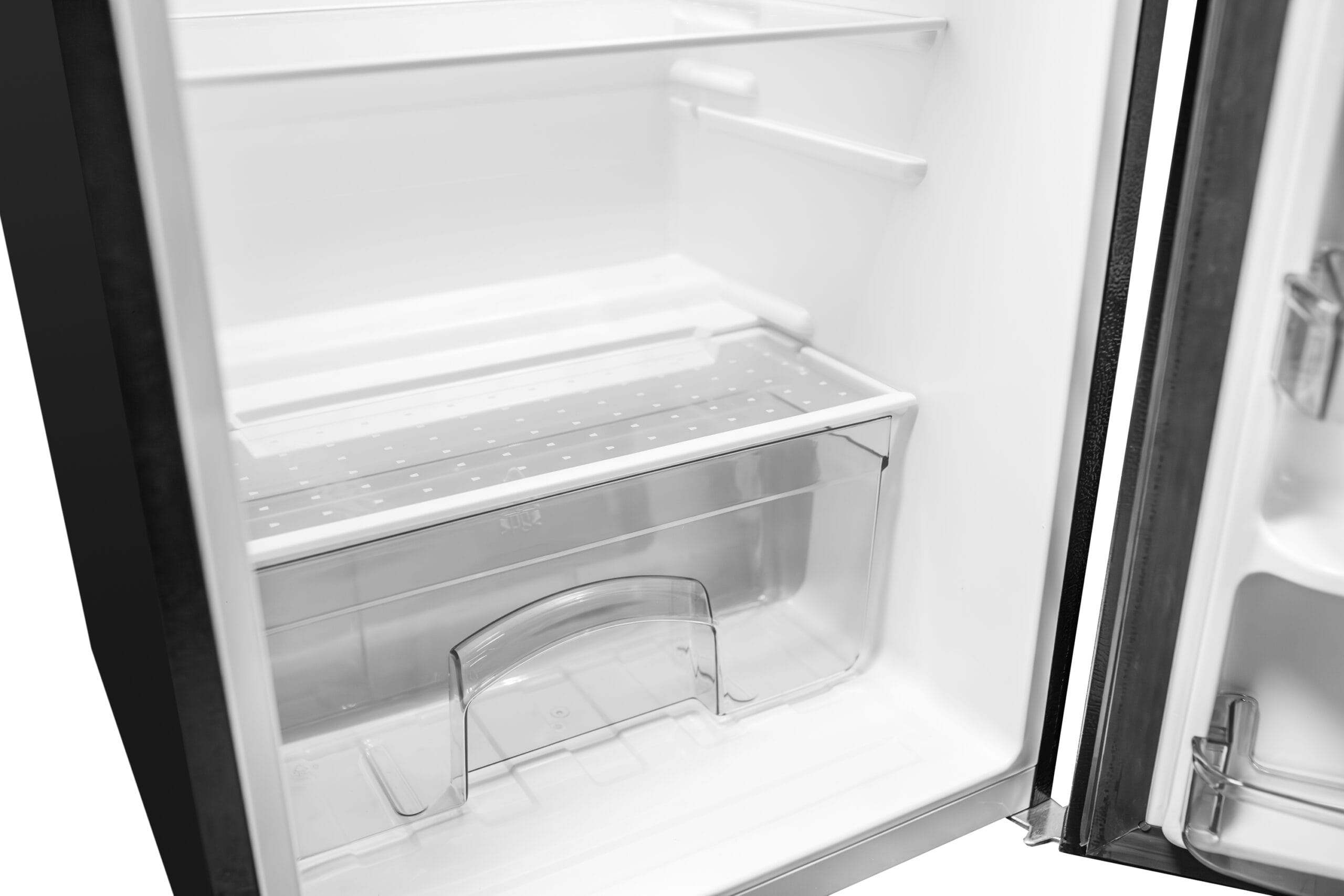 MicroFridge 4.5 cu. ft. Combination Unit in Black - Image 9