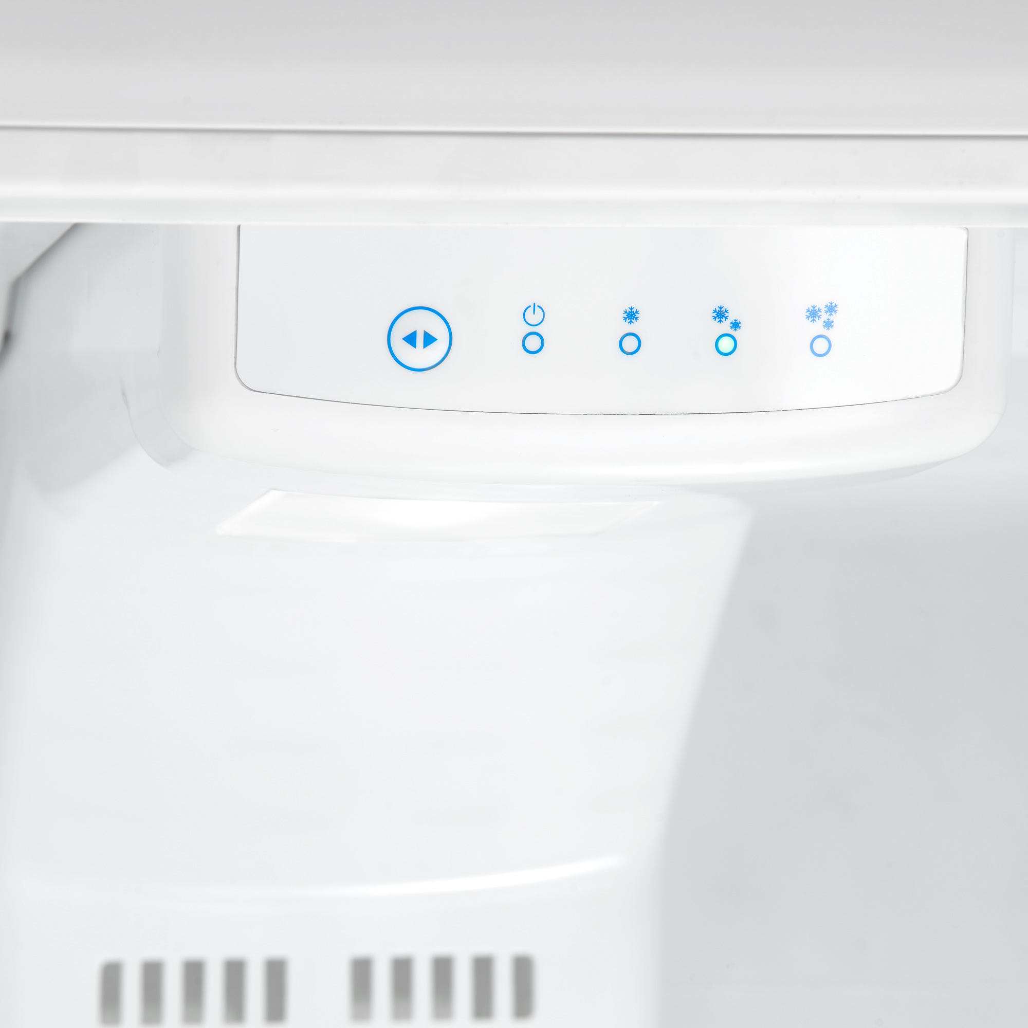 Danby 10.1 cu. ft. Apartment Size Top Mount Fridge in Stainless Steel - Image 8